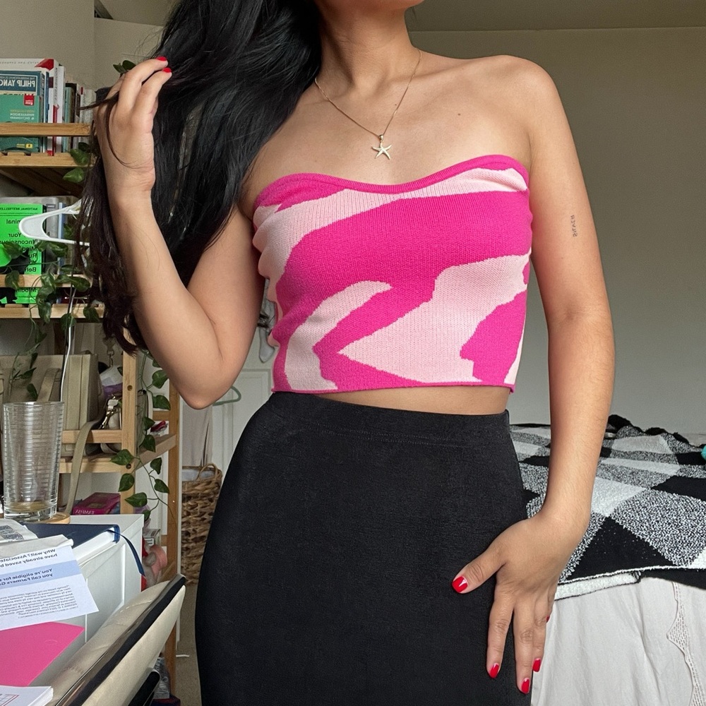 Pink marble top